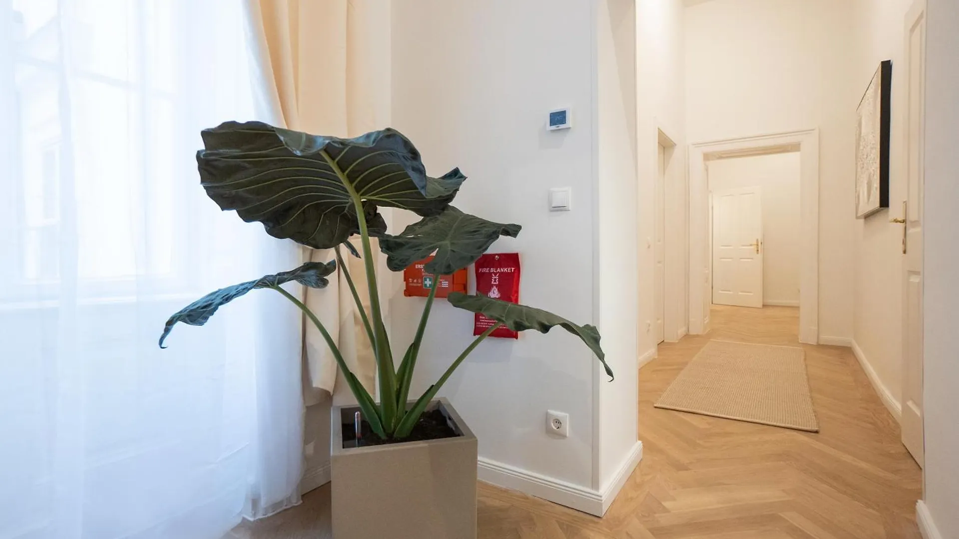 Stylish & Modern 90M2 Flat In Prime Location Apartment Vienna