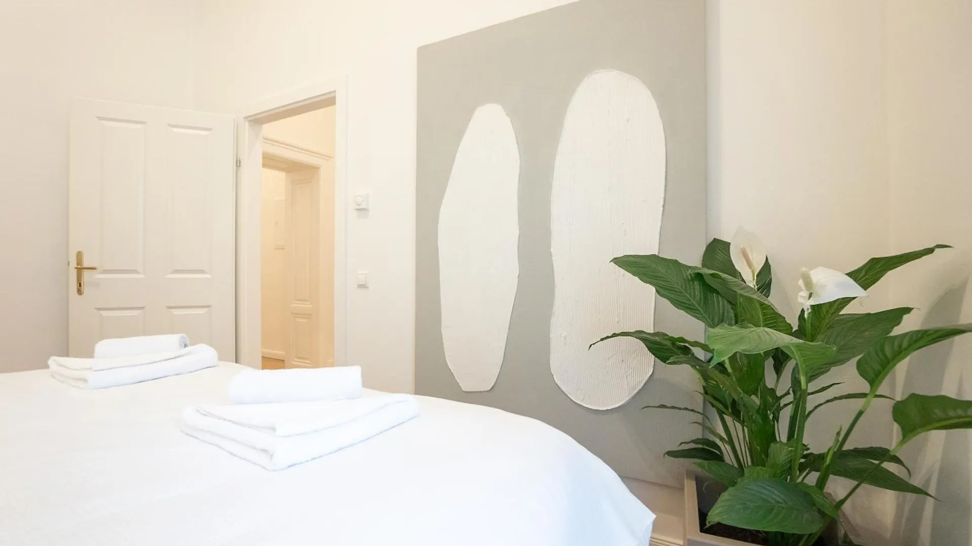 Stylish & Modern 90M2 Flat In Prime Location Apartment Vienna