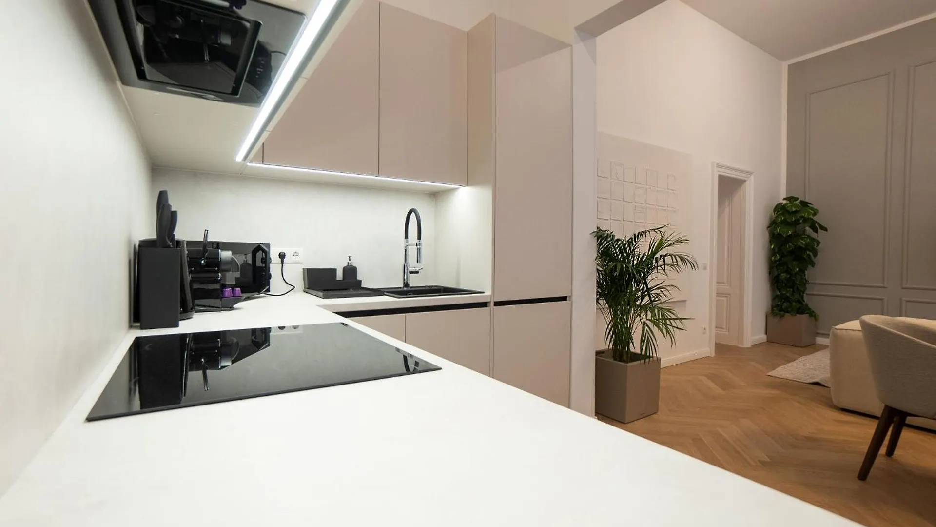 Stylish & Modern 90M2 Flat In Prime Location Apartment Vienna