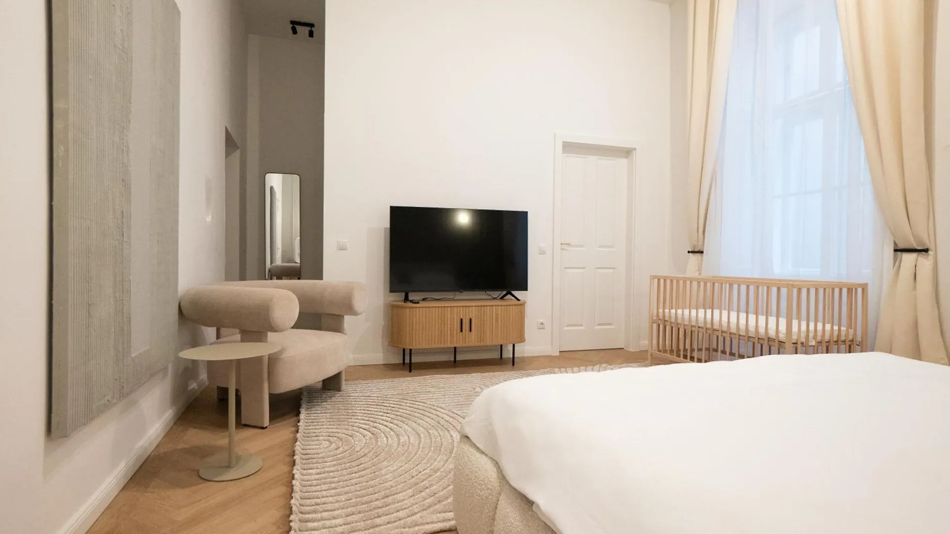 Stylish & Modern 90M2 Flat In Prime Location Apartment Vienna